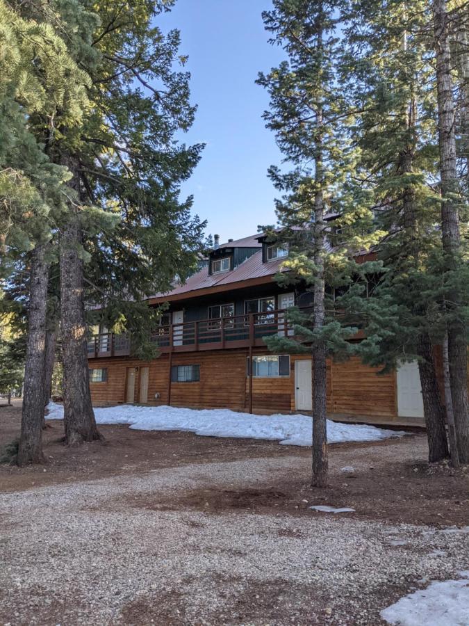 Duck Creek Village Pinewoods Resort And Rv Park מראה חיצוני תמונה